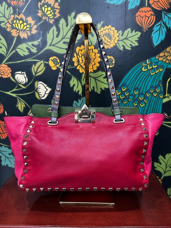 Valentino Garavani Rockstud Trapeze Crossbody Tri-Color Leather Flip Lock (C7) - Picture 3 of 17